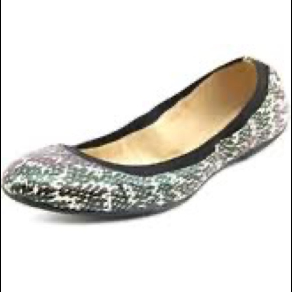 BCBGeneration flats